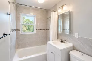 38 MacArthur Dr, Edison, NJ 08837 - Photo 6