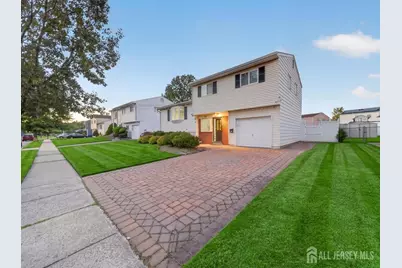 24 Stima Avenue, Carteret, NJ 07008 - Photo 2