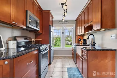 124 W Golf Avenue, South Plainfield, NJ 07080 - Photo 20