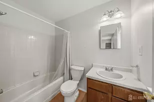 35 E Byrnes Ln E, Sayreville, NJ 08872 - Photo 18