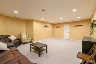 60 King George Rd, Green Brook Township, NJ 08812 - Photo 28