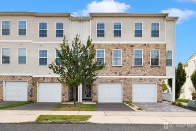 16 Paulina Place, Franklin Township, NJ 08873 - Photo 2