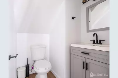 105 Fulton Square, New Brunswick, NJ 08901 - Photo 12