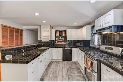 185 Washington Road, Sayreville, NJ 08872 - Photo 14