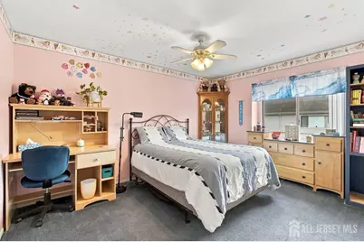 18 Oxford Lane, Middletown, NJ 07748 - Photo 16