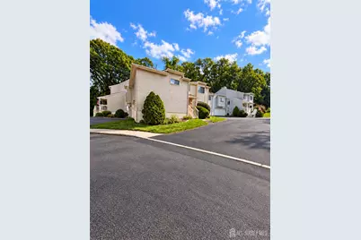 18 Oxford Lane, Middletown, NJ 07748 - Photo 2