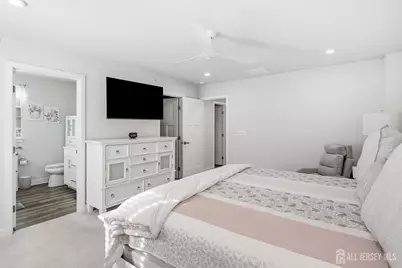 92 Anchor Way #292, Monmouth County, NJ 07721 - Photo 20