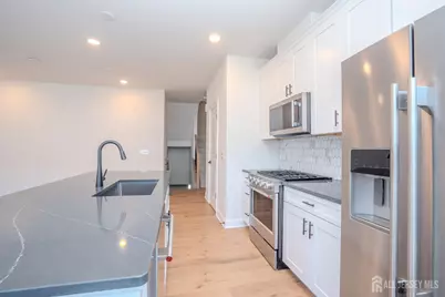115 Jessie Place, New Brunswick, NJ 08901 - Photo 18