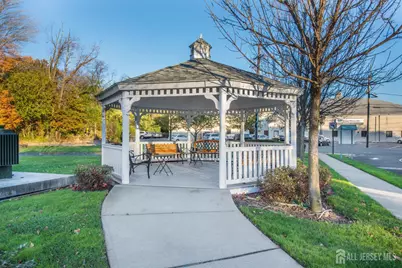 113 Liddle Avenue, Edison, NJ 08837 - Photo 18