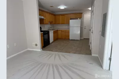 113 Liddle Avenue, Edison, NJ 08837 - Photo 4