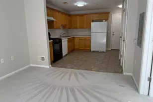 113 Liddle Ave, Edison, NJ 08837 - Photo 4