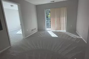 113 Liddle Ave, Edison, NJ 08837 - Photo 6