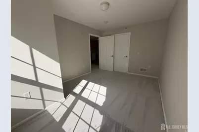 113 Liddle Avenue, Edison, NJ 08837 - Photo 8