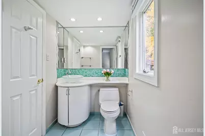 31 Edward Street, East Brunswick Township, NJ 08816 - Photo 16