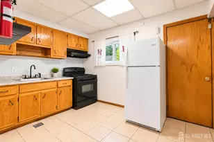 287 E Smith St, Woodbridge Township, NJ 07095 - Photo 26