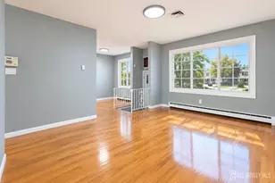 287 E Smith St, Woodbridge Township, NJ 07095 - Photo 4