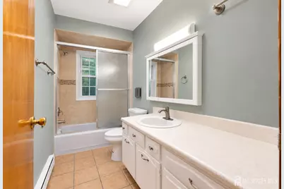 287 E Smith Street, Woodbridge Township, NJ 07095 - Photo 20