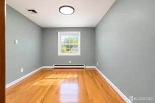 287 E Smith St, Woodbridge Township, NJ 07095 - Photo 16