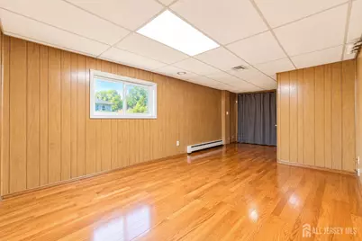287 E Smith Street, Woodbridge Township, NJ 07095 - Photo 24