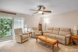 11 Interlaken Ct, Freehold, NJ 07728 - Photo 4