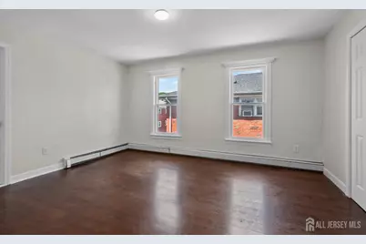 520 W Grand Avenue, Rahway, NJ 07065 - Photo 10