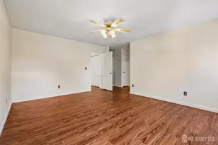 118 Magee Ct, East Brunswick Township, NJ 08816 - Photo 12