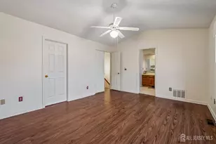 118 Magee Ct, East Brunswick Township, NJ 08816 - Photo 8