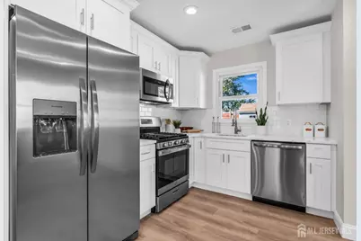 168 Milton Avenue, Aberdeen Township, NJ 07721 - Photo 14