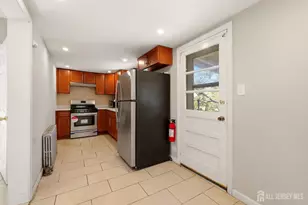 208 S 8th Ave S, Highland Park, NJ 08904 - Photo 10