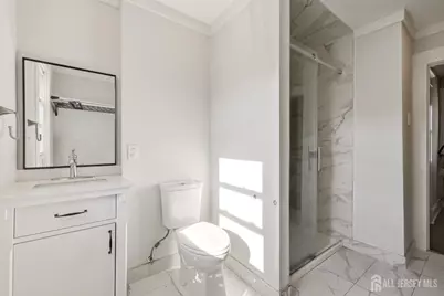 208 S 8th Avenue S, Highland Park, NJ 08904 - Photo 18