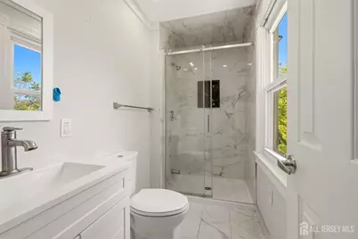 208 S 8th Avenue S, Highland Park, NJ 08904 - Photo 16