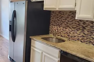 147 Overlook Ct, Woodbridge Township, NJ 07095 - Photo 6