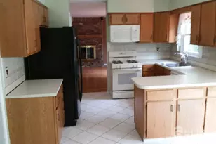 12 Nancy St, South Brunswick Township, NJ 08824 - Photo 2