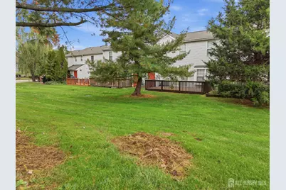 268 Edgeware Court, Franklin Township, NJ 08873 - Photo 36