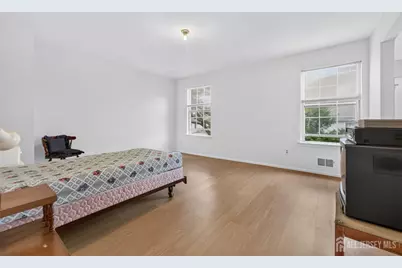 268 Edgeware Court, Franklin Township, NJ 08873 - Photo 20
