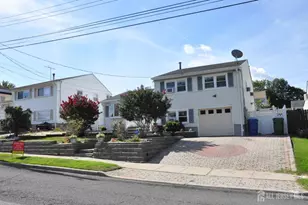 9 Florence St, Sayreville, NJ 08859 - Photo 2