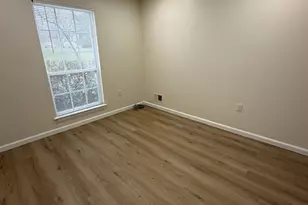 32 Columbus Dr, Franklin Township, NJ 08823 - Photo 14