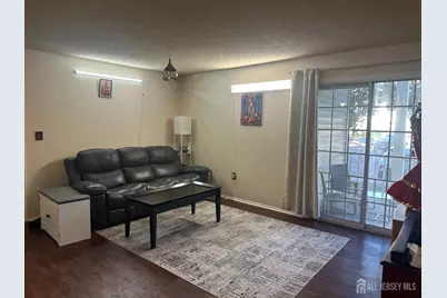 138 Darwin Lane, North Brunswick Township, NJ 08902 - Photo 2