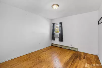 63 Rues Lane, East Brunswick Township, NJ 08816 - Photo 2