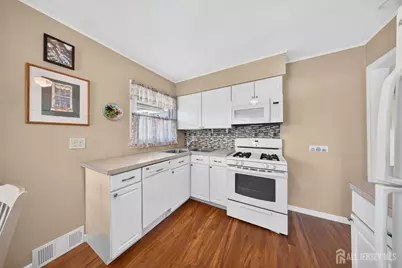 111 Geary Drive, South Plainfield, NJ 07080 - Photo 18