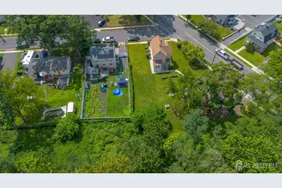 1746 Elk Street, Piscataway Township, NJ 08854 - Photo 38