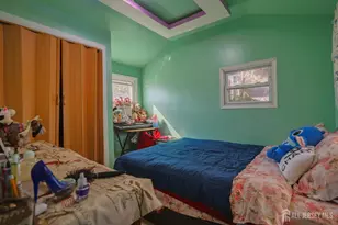 33 Freddie Ave, Avenel, NJ 07001 - Photo 6