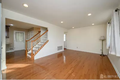 42 Highview Road, East Brunswick Township, NJ 08816 - Photo 4