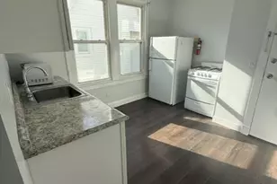 121 N 4th Ave N, Highland Park, NJ 08904 - Photo 1