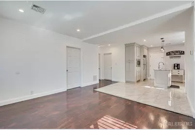 34 Ryan Street, Fords, NJ 08863 - Photo 8