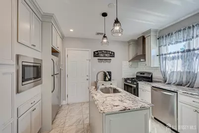 34 Ryan Street, Fords, NJ 08863 - Photo 20
