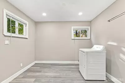 19 David Court, Colonia, NJ 07067 - Photo 16