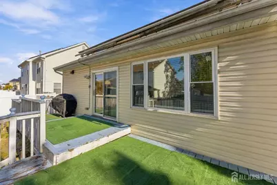 67 Victoria Way, Sewaren, NJ 07077 - Photo 20