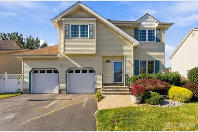 67 Victoria Way, Sewaren, NJ 07077 - Photo 1