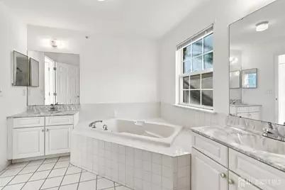 184 Prestwick Way, Edison, NJ 08820 - Photo 16